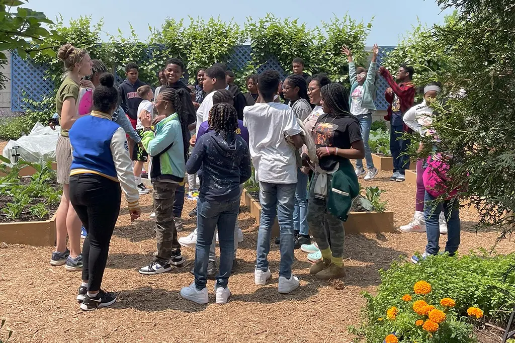 Middle school students at Phipps Conservatory. Middle school students at Phipps Conservatory.